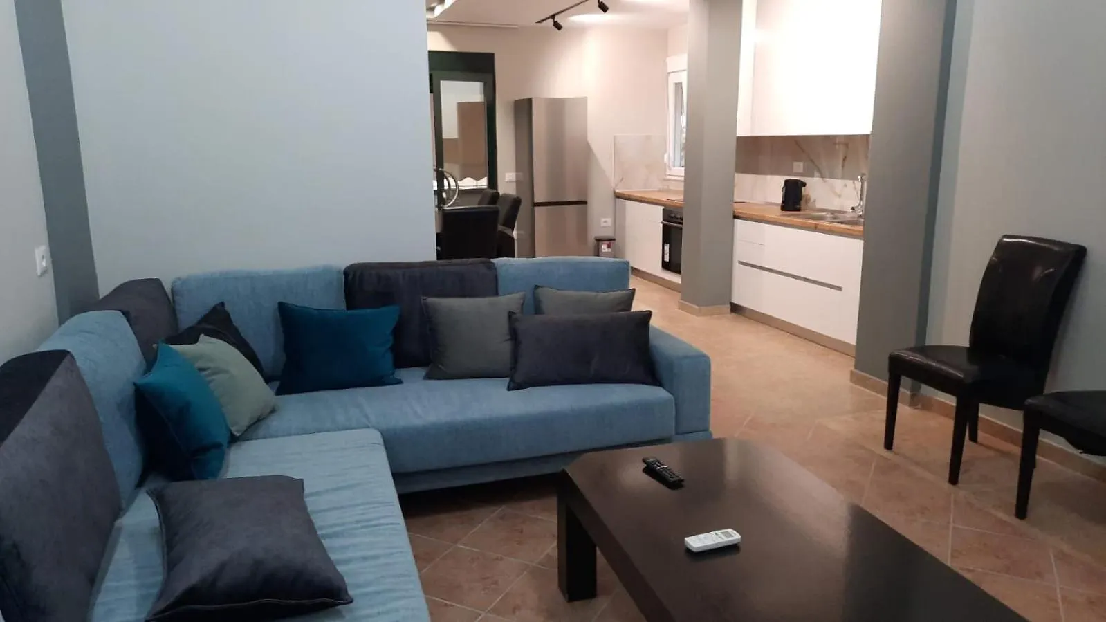 Luander Hotel Tiran