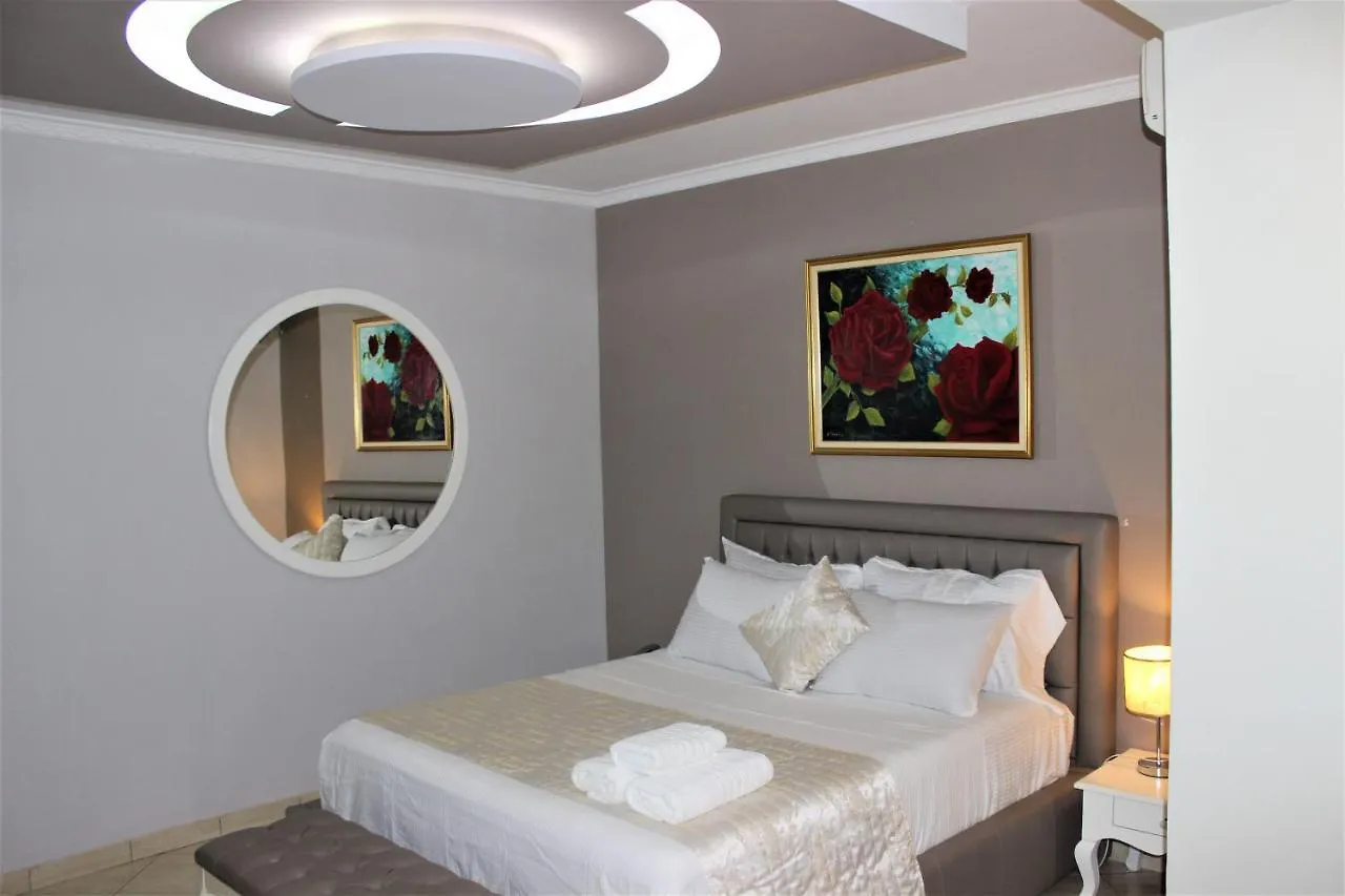 Luander Hotel Tirana