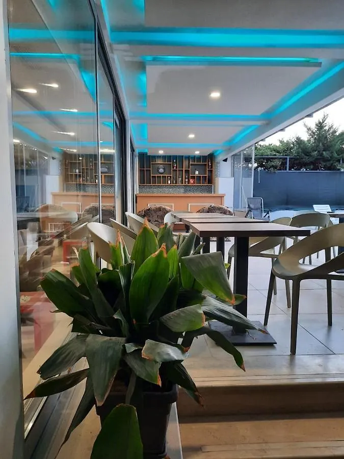 Luander Hotel Tirana